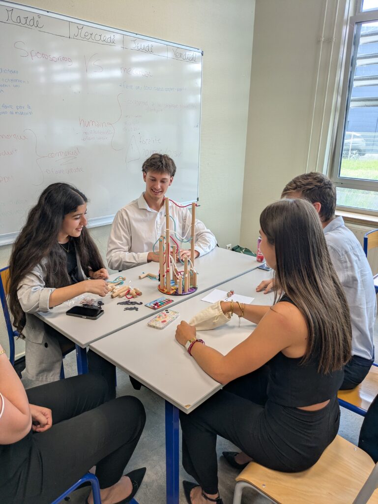 Atelier éducatif jeu de société Adopte un Jeu 2025, programme Ludicoop Moselle